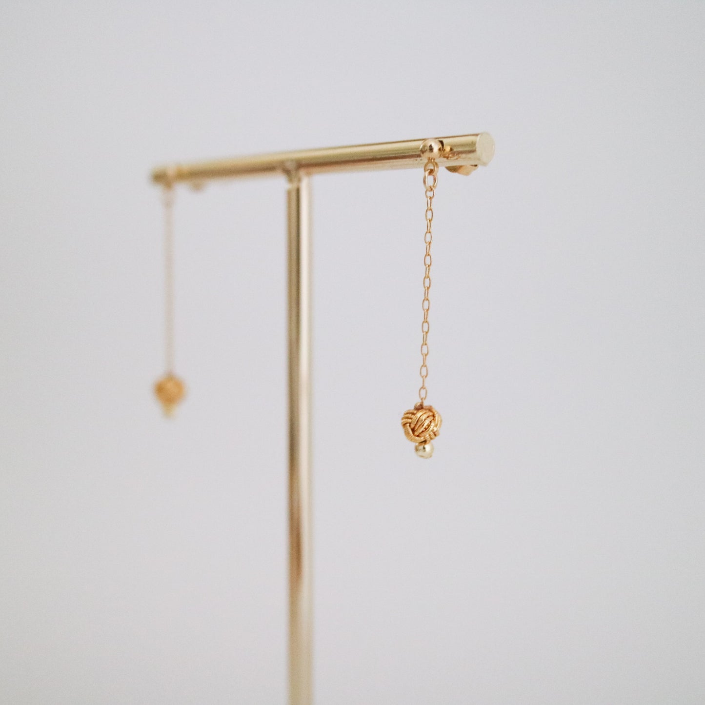 Awaji single pearl chain earrings, Gold