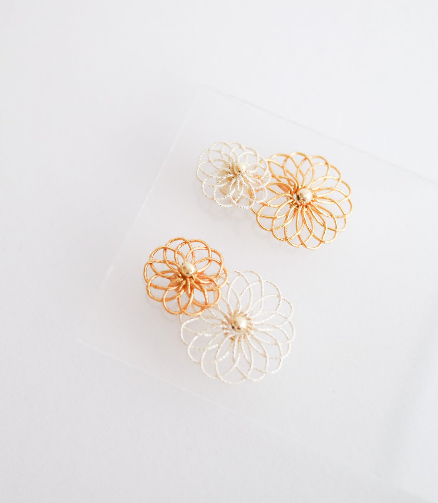 重菊 -Kasane Giku- Asymmetry Earrings