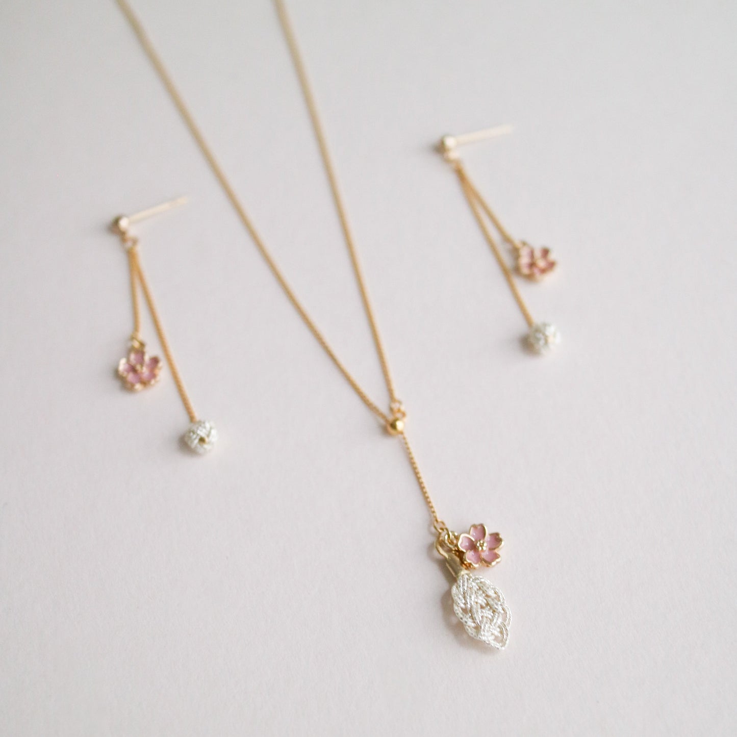 流桜 -Ryūō-  Chain Earrings