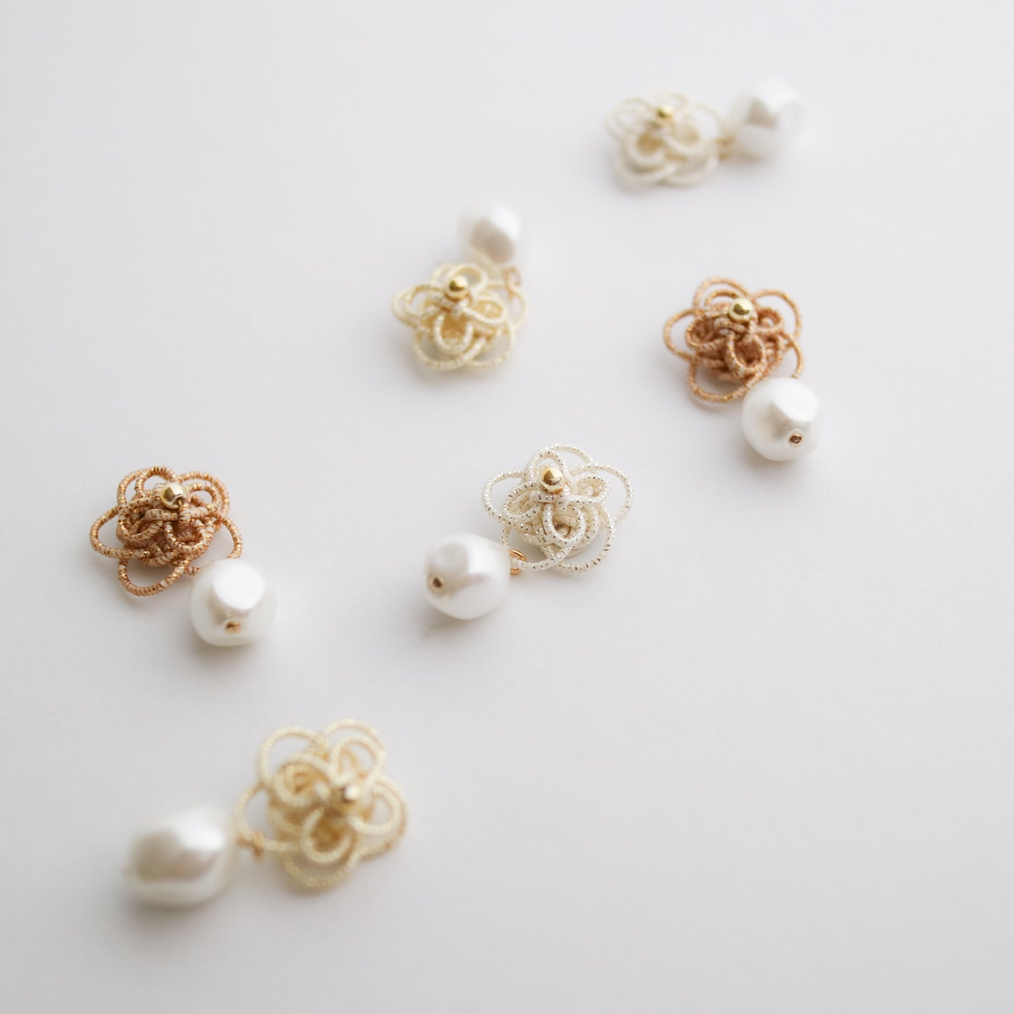 叶花 -Kanoka-  with white pearls