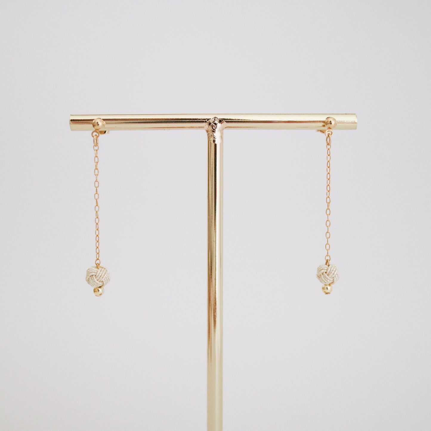 Awaji single pearl chain earrings, Platinum