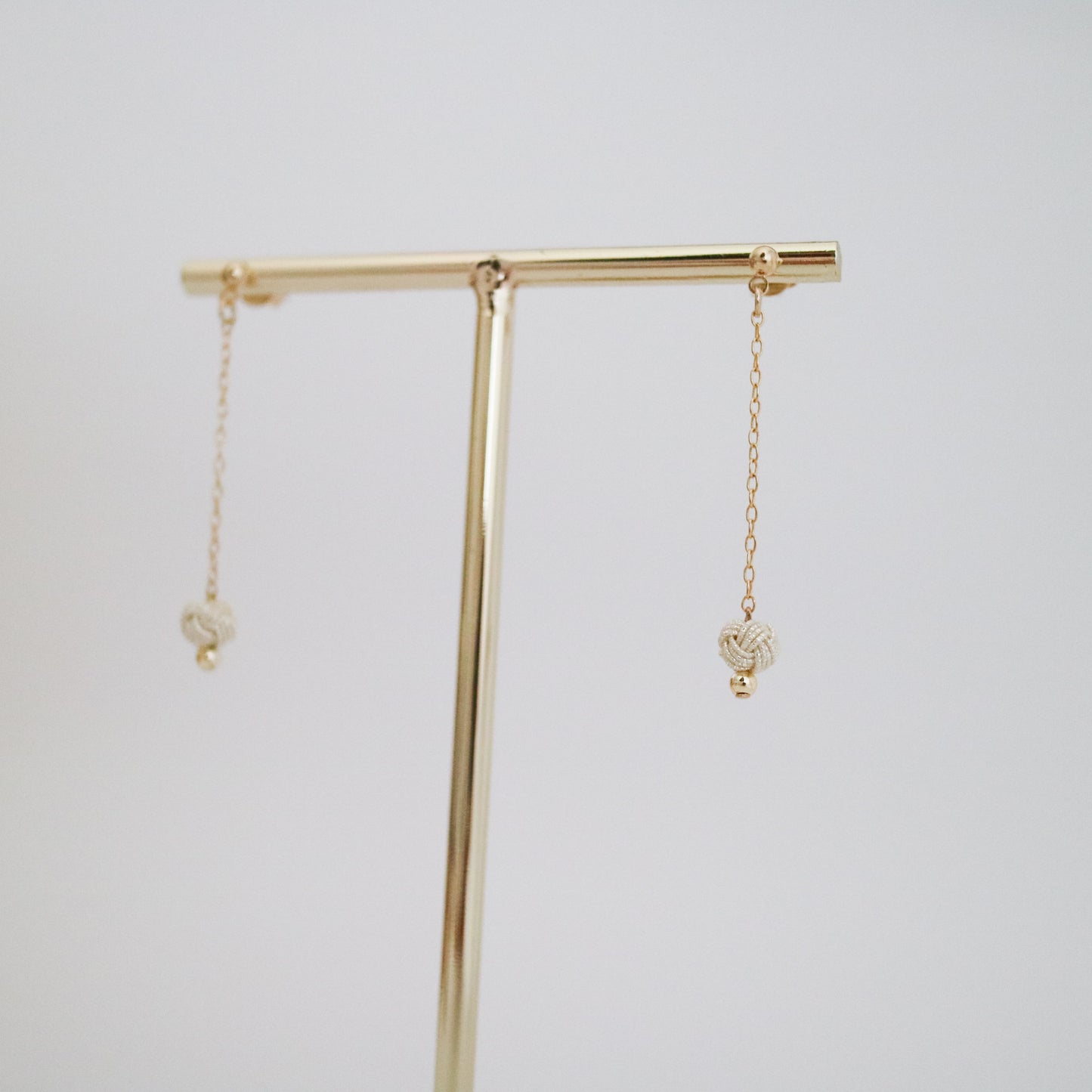 Awaji single pearl chain earrings, Platinum